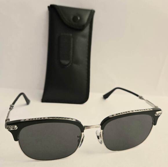 Chrome Hearts \